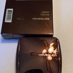 Hourglass Ambient Lighting Compact - Deep Brown Metallic